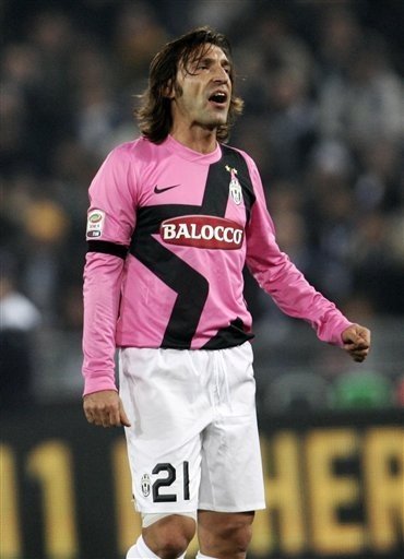 欧冠淘汰赛前瞻：拜仁主场迎战利物浦,（欧冠淘汰赛看点：拜仁主场对阵利物浦）