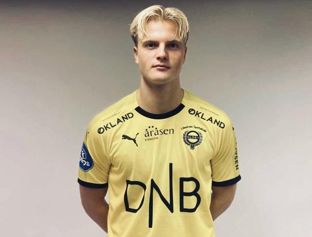 德罗西取热那亚生涯首胜，率队时隔239天再次意甲主场赢球（德罗西对阵热那亚斩获执教首胜，率队相隔239天再度意甲主场告捷）