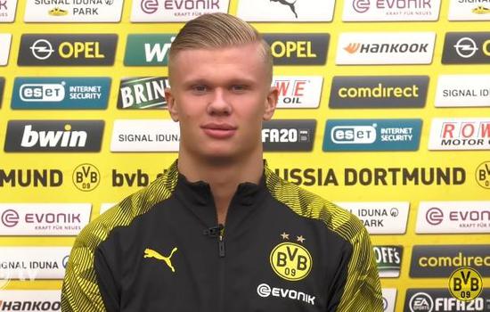 官方：赵博和王国明共同当选中超9／10月最佳守门员（中超9／10月最佳门将出炉：赵博、王国明携手当选）