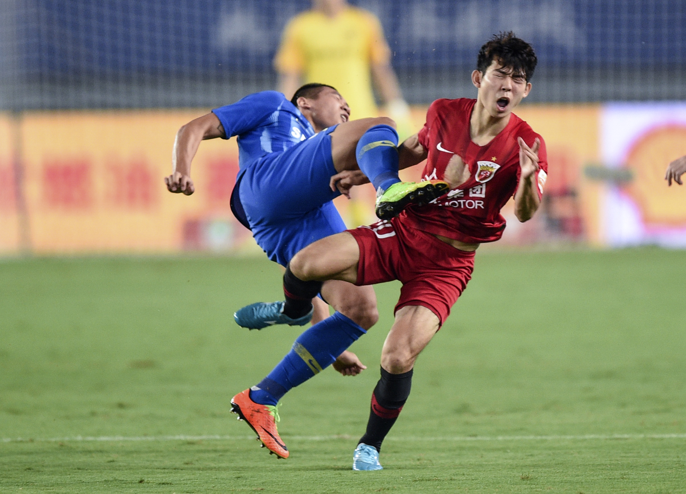 一场2-0让西甲争冠格局大乱，大黑马豪取6连胜，只落后皇马1分（2-0搅乱西甲争冠格局，黑马豪取6连胜距皇马仅1分）