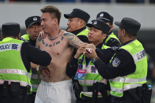 弗林蓬选交手过的最佳五人队：亚马尔、贝林、穆西亚拉在列（弗林蓬评出曾交手的最强五人组：亚马尔、贝林、穆西亚拉上榜）