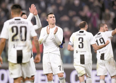 半场战报：米兰0-0拉齐奥，迈尼昂献神扑，红黑军团0射正（半场速递：米兰0-0拉齐奥，迈尼昂神扑救险，红黑军团上半场0射正）