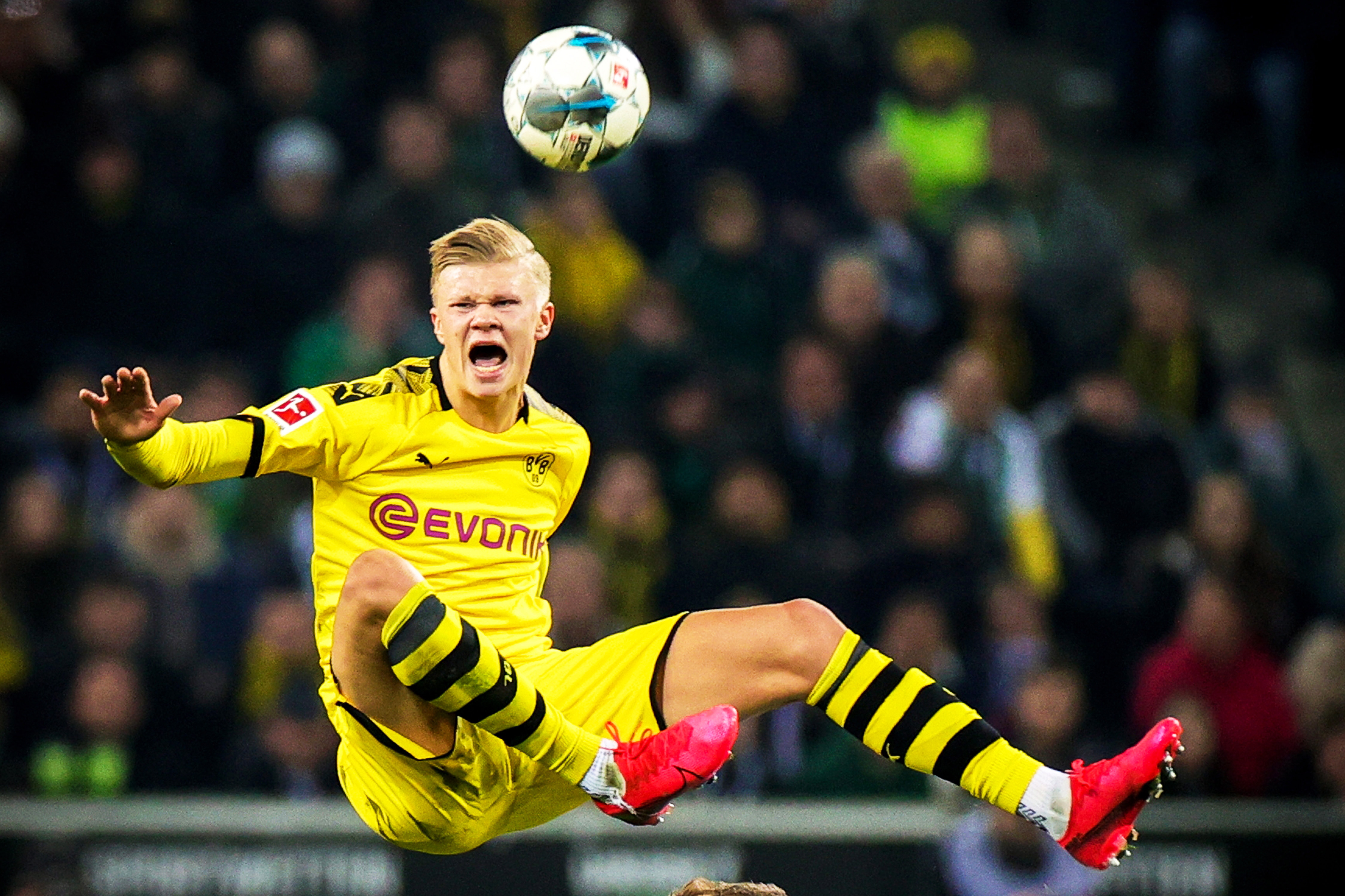 巴萨各项赛事近16比赛仅1次零封，其中15场合计丢了27球（巴萨各项赛事近16战仅1场零封，其余15场合计丢27球）