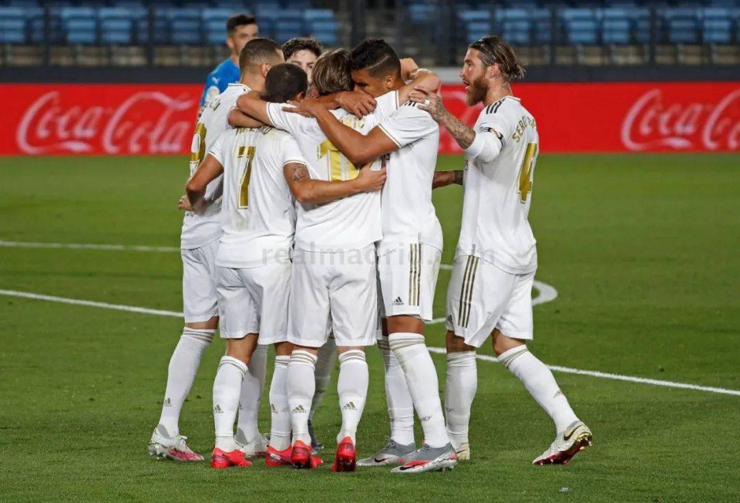 徐根宝：希望海港为国输送更多优秀球员，我们的目标是世界杯（徐根宝：期待海港为国培养更多精英球员，终极目标剑指世界杯）