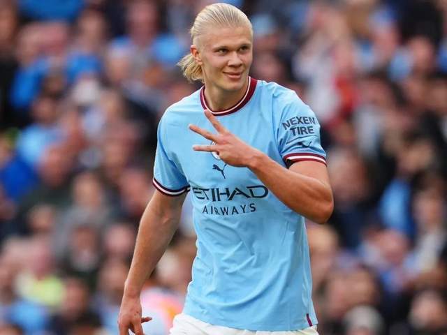 回顾纽卡2-2切尔西判罚争议：VAR手动划线、查洛巴撞倒戈登未判点（回看纽卡2-2切尔西判罚风波：VAR人工划线，查洛巴撞翻戈登未判点球）